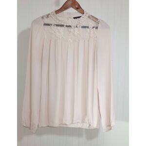 BCBG Maxazria cream  long sleeve blouse Size M